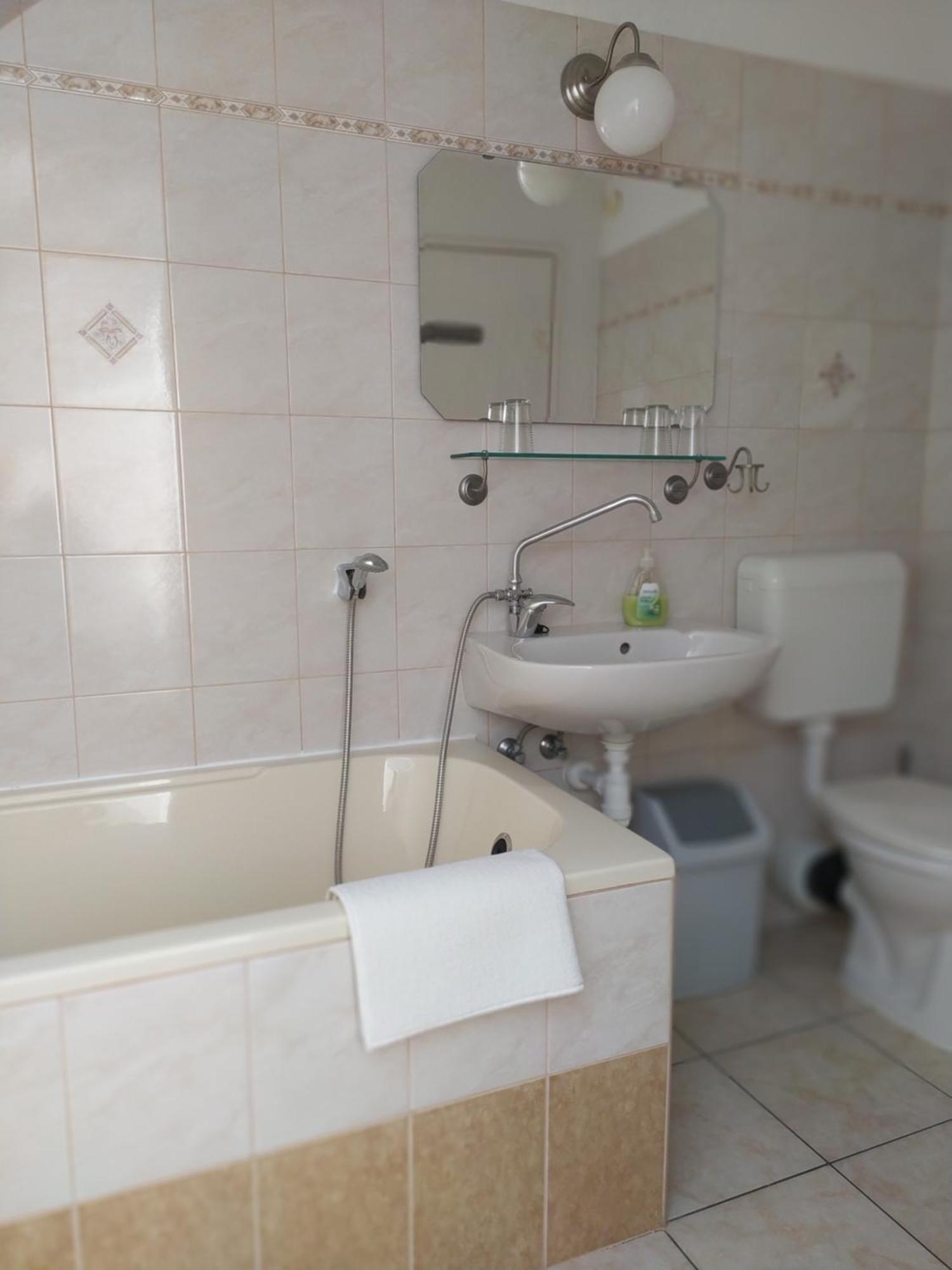 Panzio-Kemping Bekoelce Bekolce Номер фото