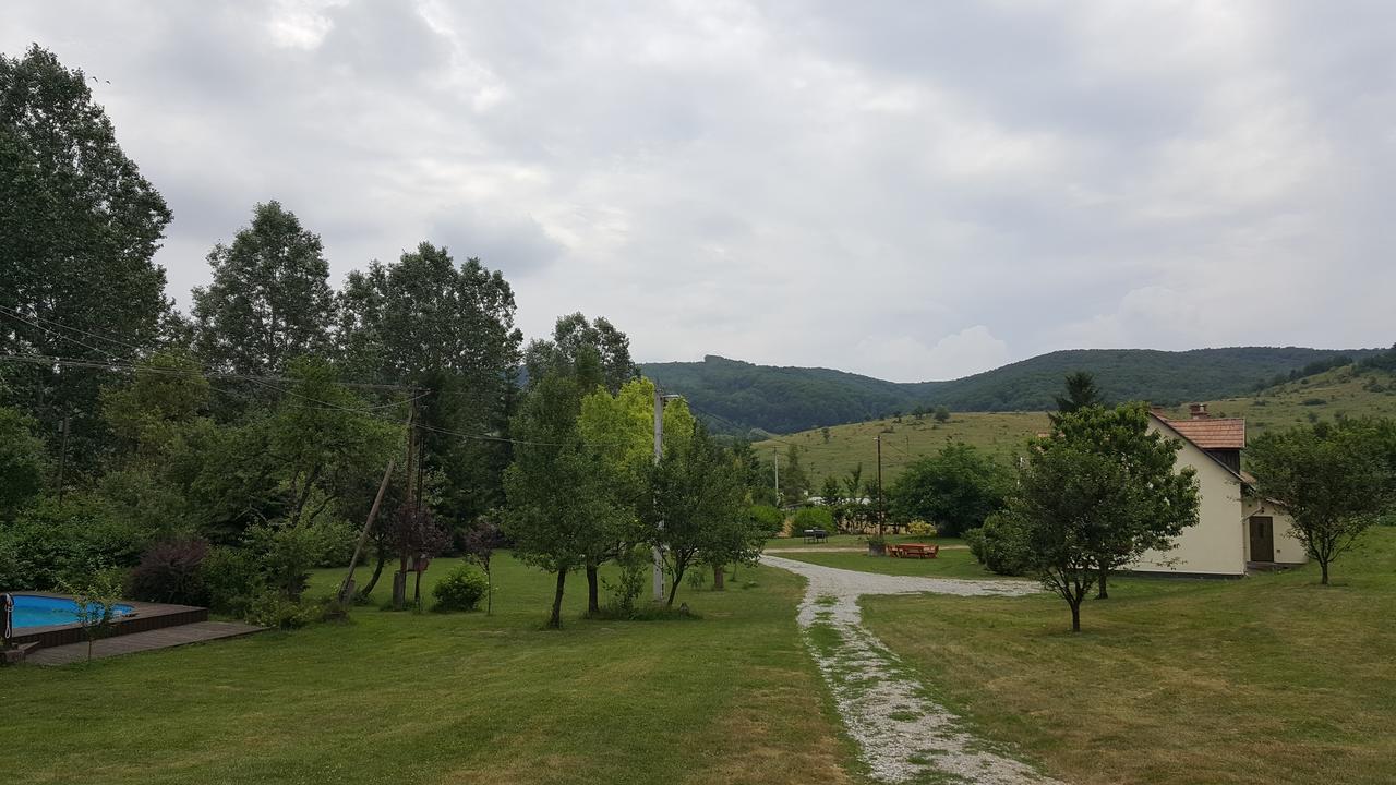 Panzio-Kemping Bekoelce Bekolce Экстерьер фото